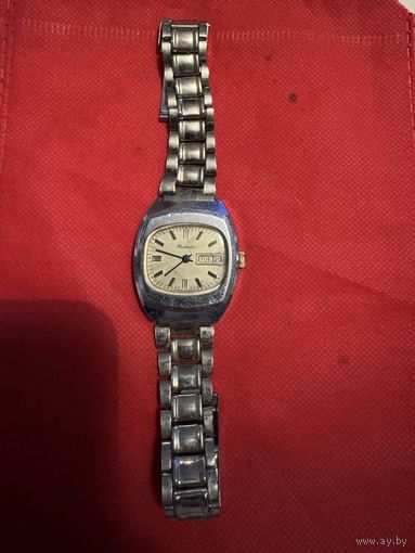 Ракета. на ходу.