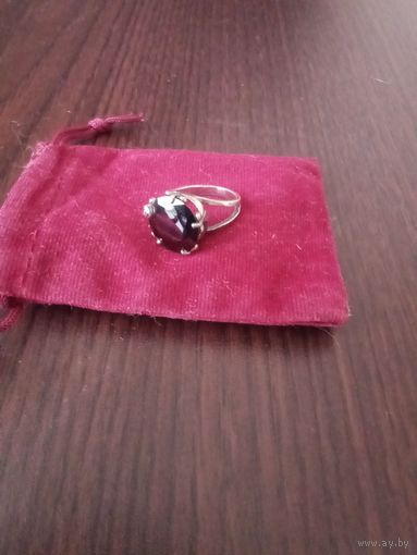 Перстень с натуральным камнем