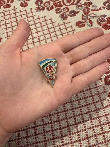 Москва 1984 ЗНАЧОК С РУБЛЯ