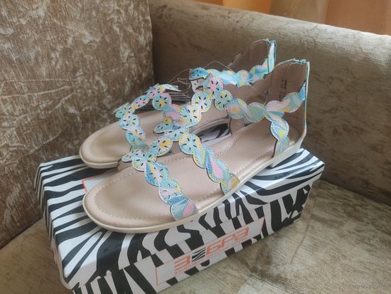 НОВЫЕ босоножки р.37,5-38