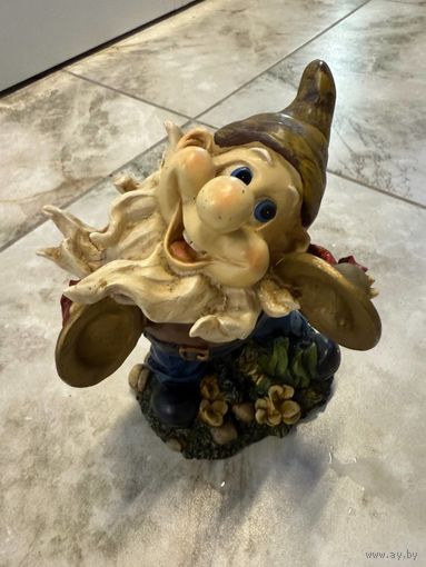 Гном статуэтка