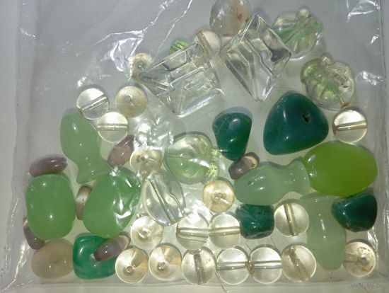 Бусинки камень и стекло