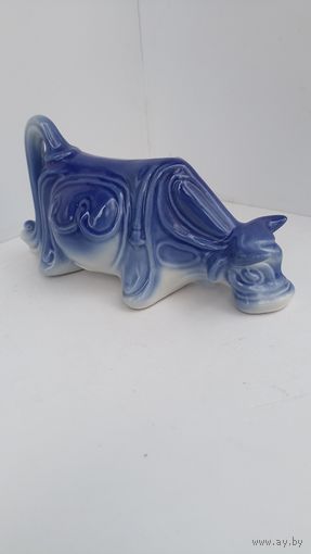 Статуэтка корова , возможно Минск ФФЗ