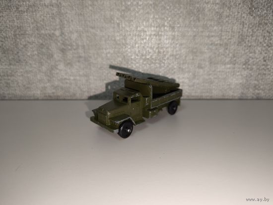 Модель военного автомобиля