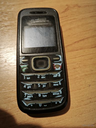 Мобильный телефонНокиа 1208  Аукцион 7 дней Старт с 3 Бел. руб.  Работоспособность неизвестна.