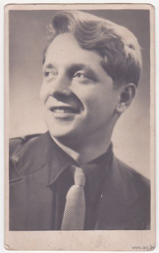 Юрий Белов