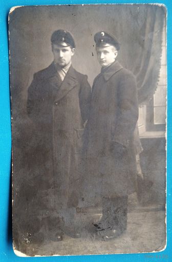Фото 2-х мужчин. Ростов-на-Дону. 1918 г. 9х13.5 см.