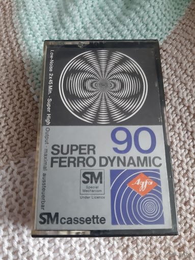 Кассета AGFA SUPER FERRO DYNAMIC 90. QUEEN. LITTLE RIVER BAND.