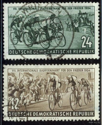 ГЕРМАНИЯ, ГДР - 1954 [Mi. 426-427] Гашеная (DDR03)