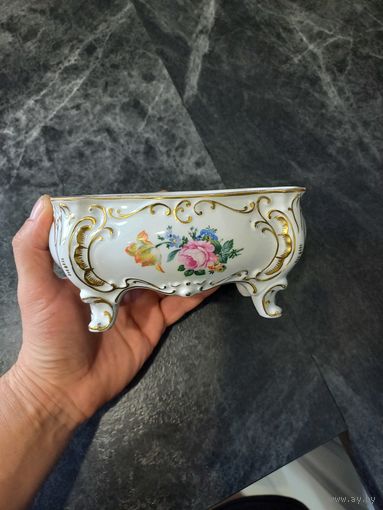 Винтажная фарфоровая шкатулка