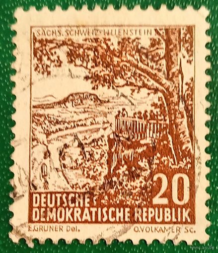 ГДР 1961. Вид на гору Лилиенштайн в Саксонский Швейцарии с террасы Бастай