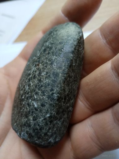 Резной каменный тесак (кельт)?