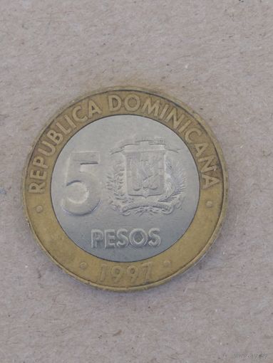 Доминикана (Доминиканская Республика). 5 песо 1997. 50 лет Центробанку.