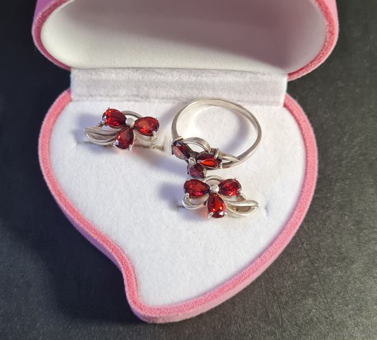 Комплект серьги + кольцо с красными камнями серебро 925 #31, С РУБЛЯ! МНОГО ЛОТОВ С РУБЛЯ!!