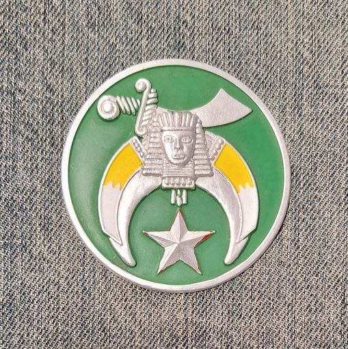 Эмблема мини автомобилей Shriners.