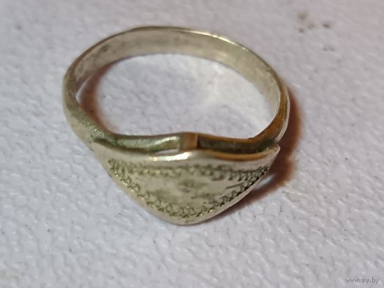 С рубля без мц. колечко номер 1. Звезда875пр. :1Е. диам 1.8см.