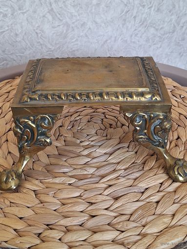 Старинная латунная подставка Франция С рубля