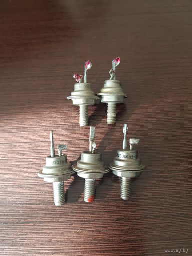 Тиристор КУ201Е, КУ202М,Н   (3шт.)