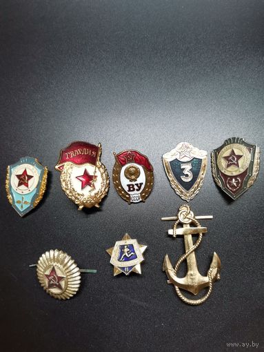 Значок Гвардия СССР и др.(одним лотом).