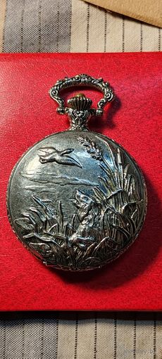 Часы карманные.