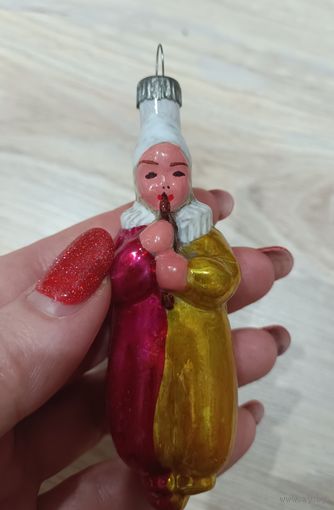 Елочные игрушки, стекло, клоун с дудочкой.