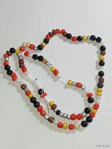 Бусы . Распродажа винтажный бижутерии с рубля !