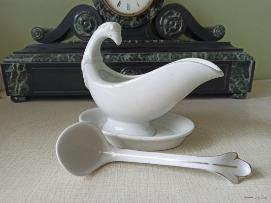 Старинный соусник с ложкой, орел, патриотика фарфор Германия, конец 19-начало 20 века.