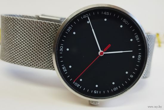 Крупные часы шайба корпус и браслет нерж.Сталь