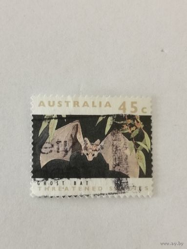 Марка из серии "Исчезающие виды" - Австралийский ложный вампир (Macroderma gigas)