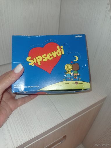 Коробка от  love is, упаковка от жвачек лав ис, Турция. Упаковка от блока жвачек.