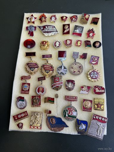 Значки с рубля