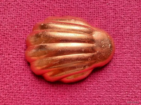 Алюминиевая формочка для выпечки.