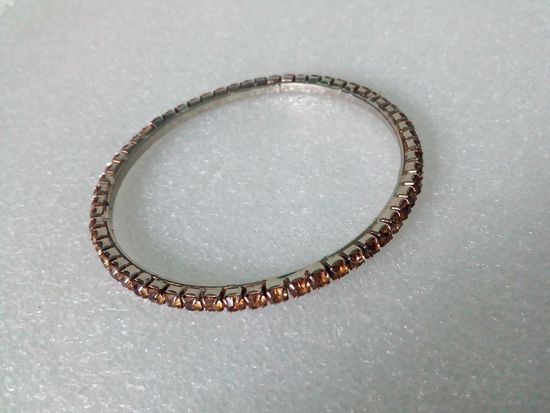 Стильный изящный браслет на тонкую руку