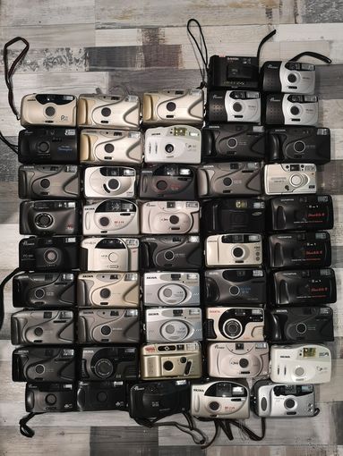 Фотоаппараты пленочные. 46 шт. Одним лотом.