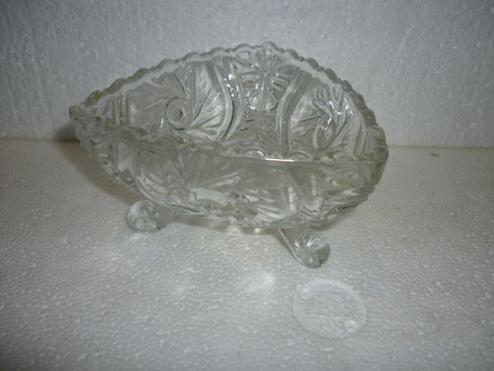 Вазочка ( Салатница)на ножках. СССР