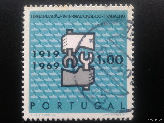 Португалия, 1969. 50 лет МОТ, эмблема