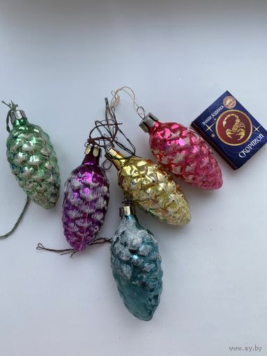 Елочные игрушки Шишки.