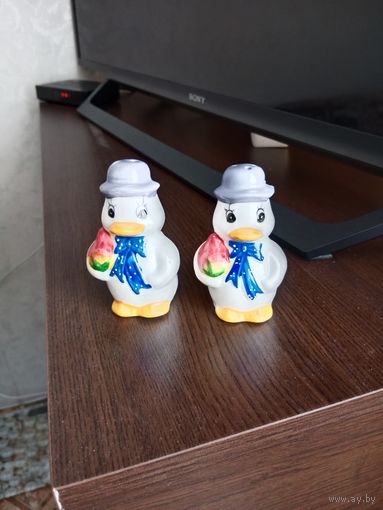 2 солонки фарфор СССР