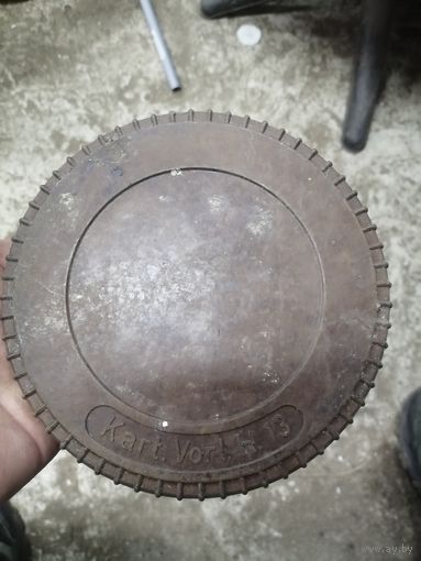 Крышка от бакелитовой банки допзаряда Германия