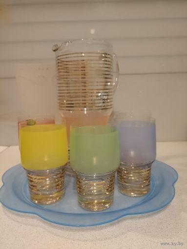 Набор стаканов