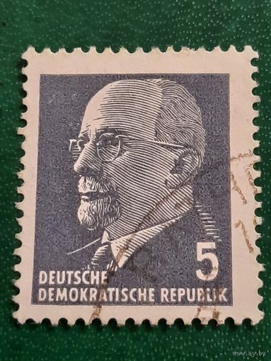 ГДР 1961. Вальтер Ульбрихт. Председатель государственного совета. Марка из серии
