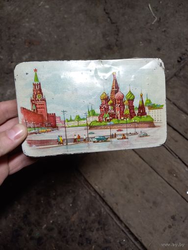 Жестяная коробка от монпансье 50-х годов