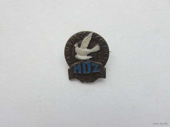 Знак голубь  За мир  земля