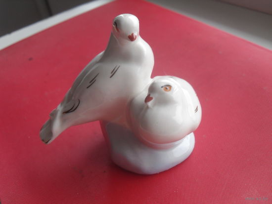 Статуэтка фарфоровая Голуби, Минск ФФЗ.