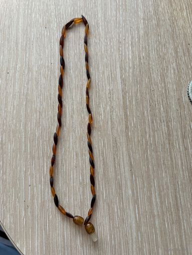 Бусы янтарные