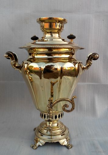 Самовар форма ГРУША. Клеймо   фабрика Гудкова  в Тулъ".Прим 1890-1909 г.
