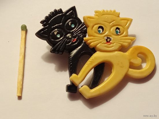 Кот и кошка. Пластик. СССР. Нечастый