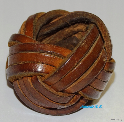 Узел на галстук.