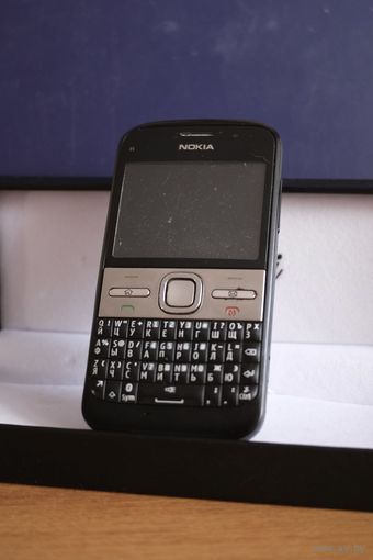 Рабочий NOKIA E5-00