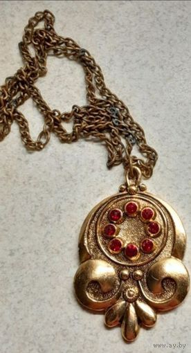 Кулон Рекорд.